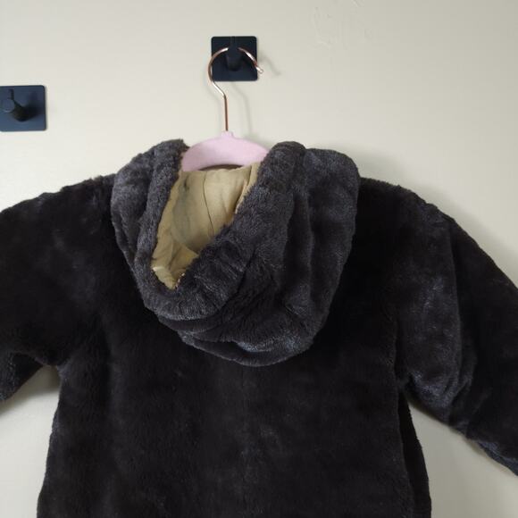 La Petite Rothschild Winter Footed Brown Bear Snowsuit Size 6-9 Months - Picture 7 of 10